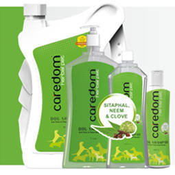 Caredom Herbal Pet Shampoo - Sitaphal, Neem & Clove